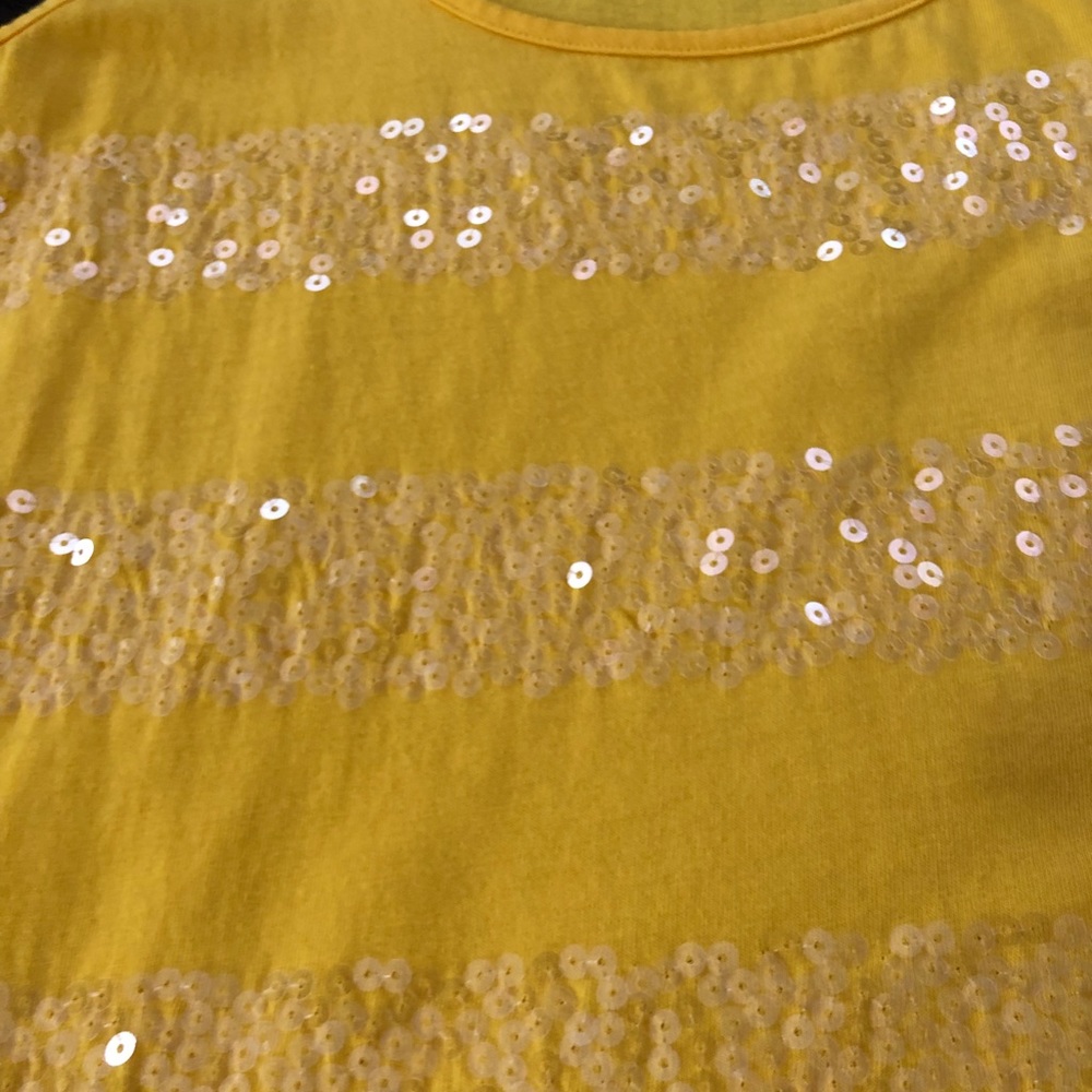 Yellow top - Picture 2 of 3